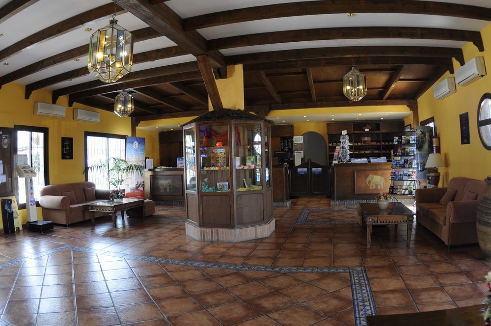 Riviera Del Mar Apartment Sitio de Calahonda ภายนอก รูปภาพ