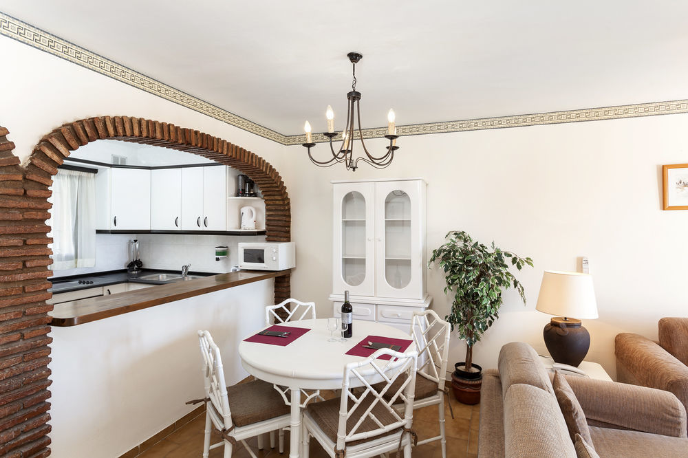 Riviera Del Mar Apartment Sitio de Calahonda ภายนอก รูปภาพ