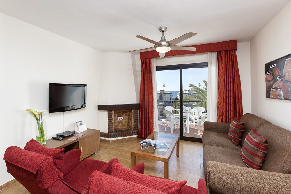 Riviera Del Mar Apartment Sitio de Calahonda ภายนอก รูปภาพ
